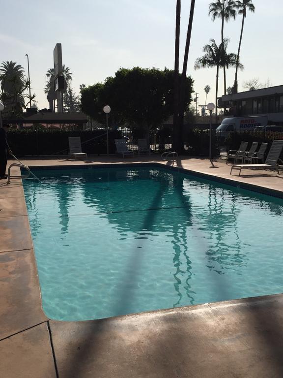 Vagabond Inn Los Angeles At Usc Экстерьер фото